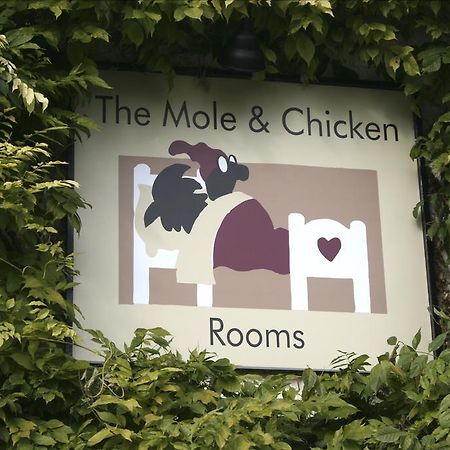 The Mole And Chicken Hotel Long Crendon Kültér fotó